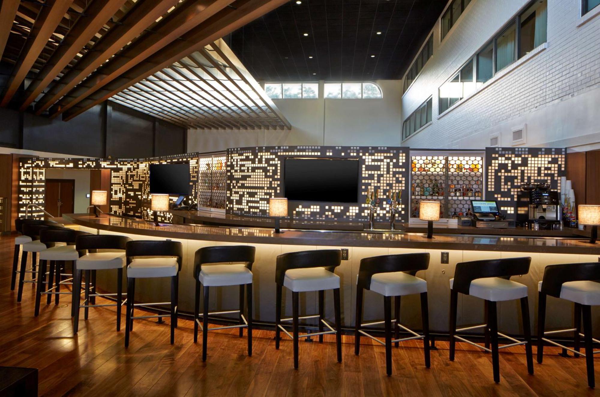 Hotel Doubletree By Hilton Atlanta Perimeter Dunwoody Exterior foto