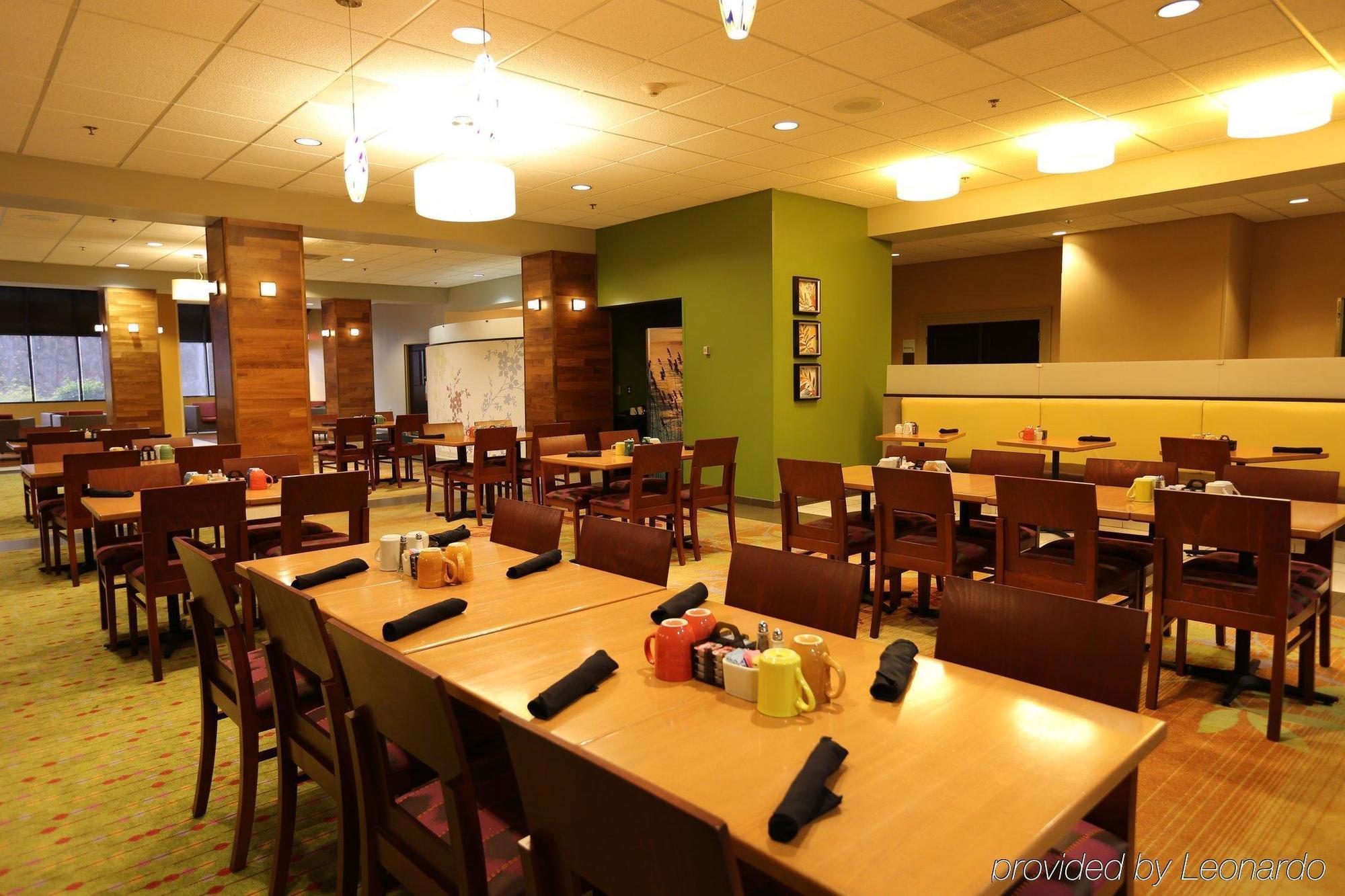 Hotel Doubletree By Hilton Atlanta Perimeter Dunwoody Exterior foto
